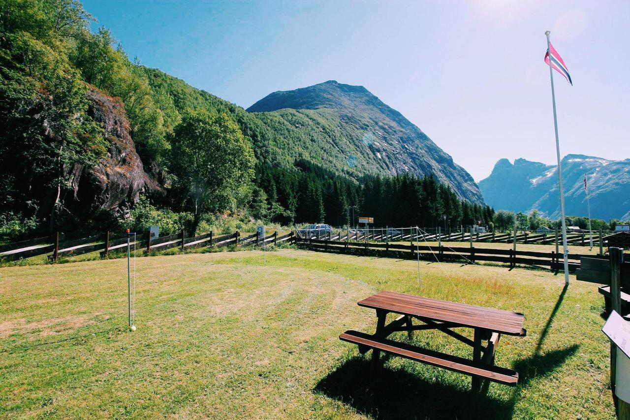 Trollstigen Resort Åndalsnes エクステリア 写真